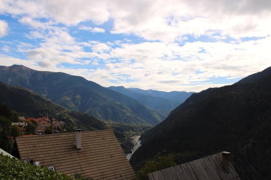 Gîte Le Chalet des Trolles-Vue vallée terrasse-Venanson-Gîtes de France des Alpes-Maritimes