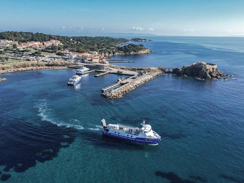 Compagnie maritime TLV_ Hyères