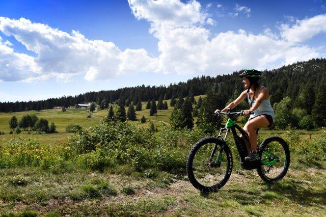 Tour of the ''Villages du Bachat'' by Electric mountain bike