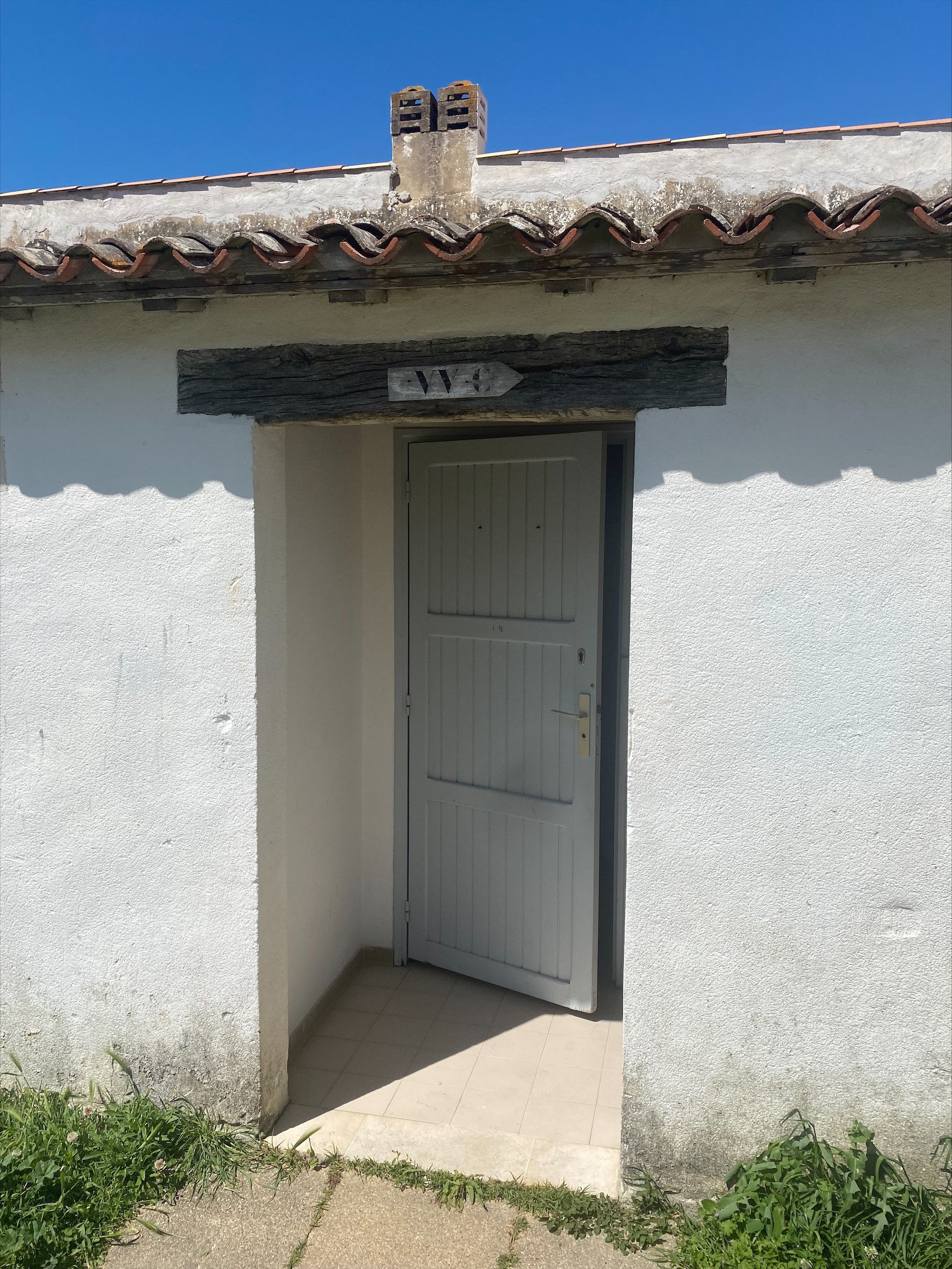Toilettes publiques - Clos Biret