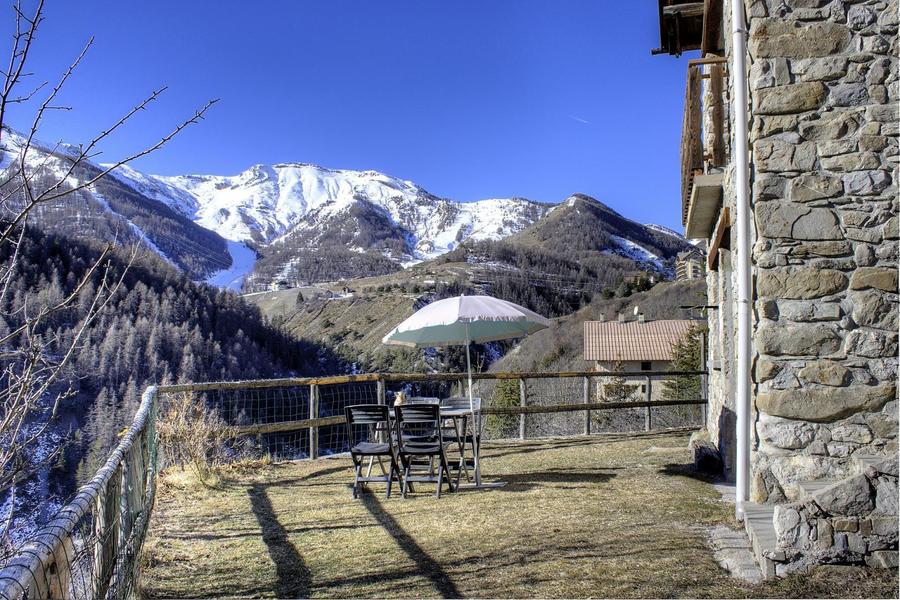 Gîte L'Oustal n°2-Jardin terrasse-Auron-Gîtes de France Alpes-Maritimes 