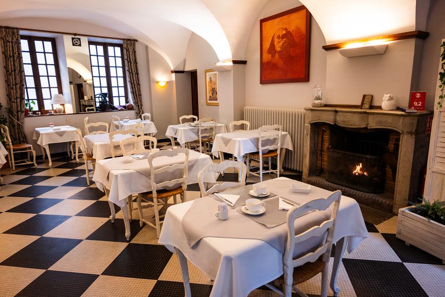 Salle petit déjeuner