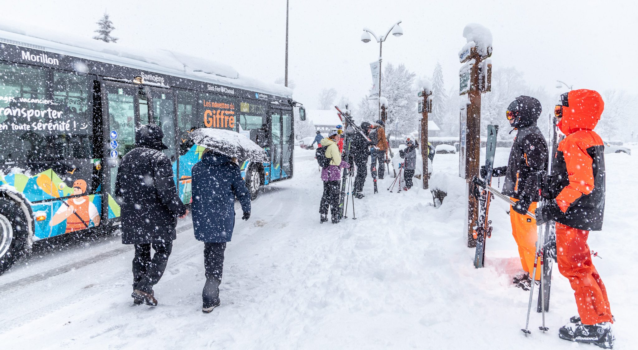 navette-ski-bus-hiver-2024-@otsamoens9-e1741700138977