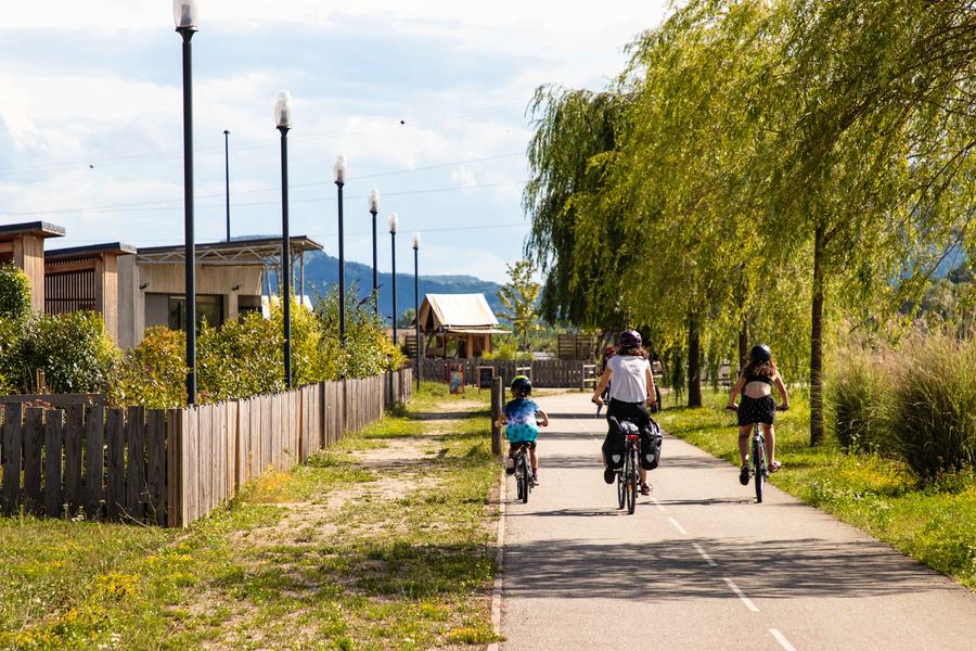 Les Lodges de la Viarhôna : tentes-lodges insolites au bord de la ViaRhôna