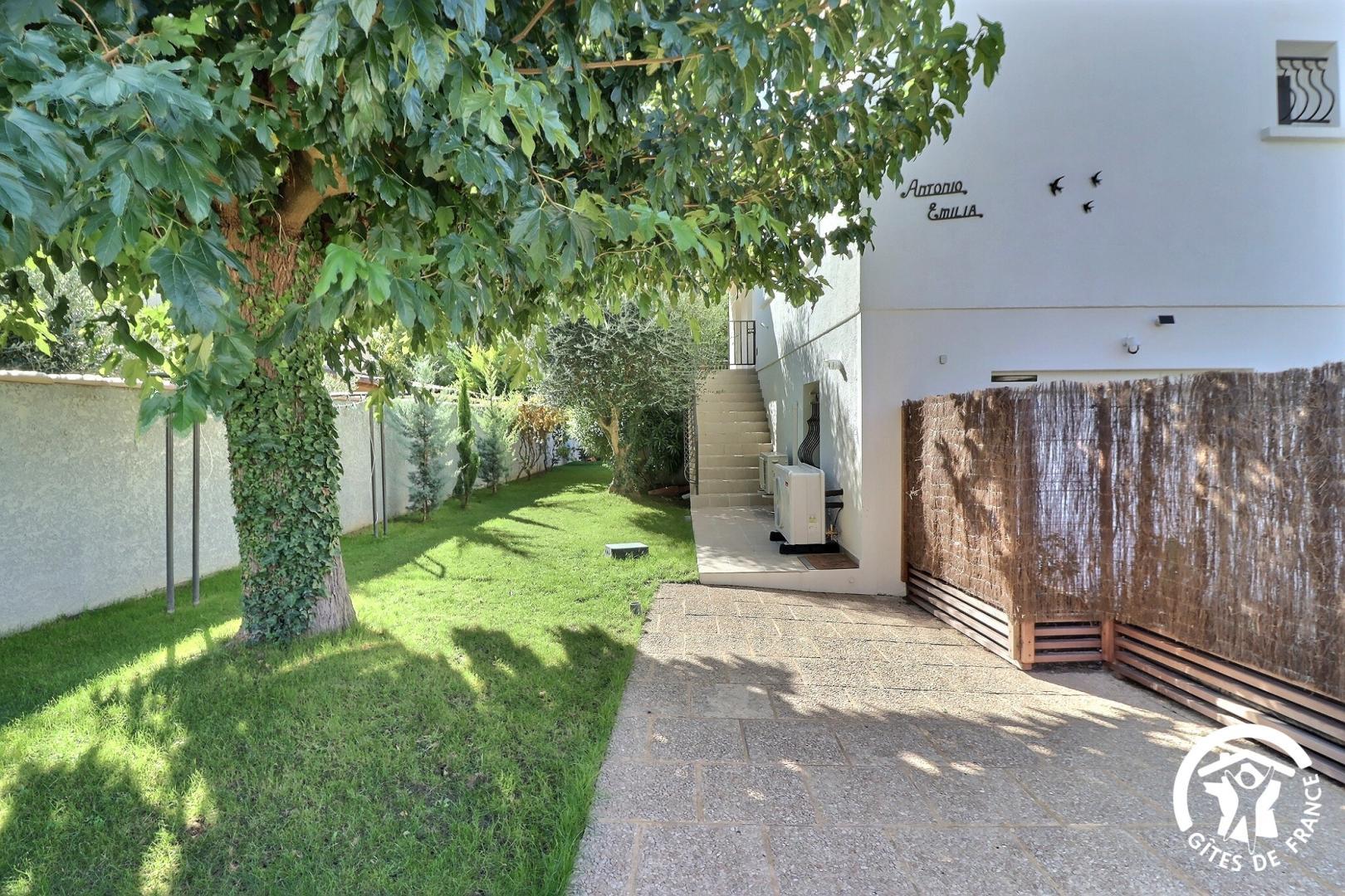 Hote Provence, Eyguières - photo 23