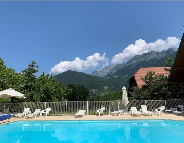 Balcon du golf piscine Birdie Giez