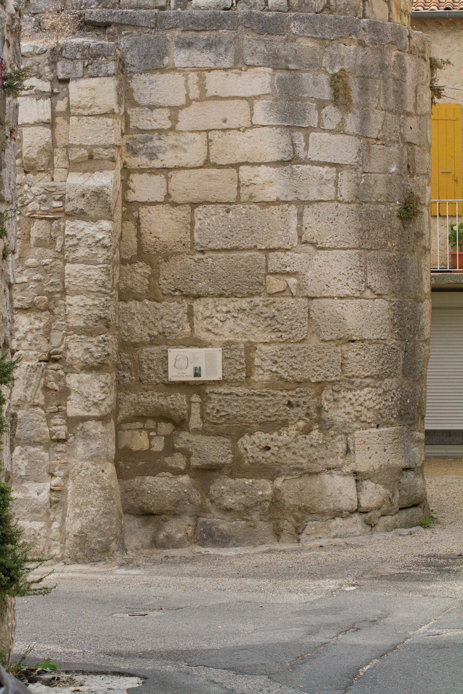 Remparts d'Eyragues, Eyragues - photo 2