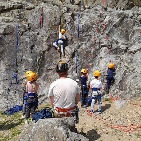 Escalade sur site naturel_RIVERIE