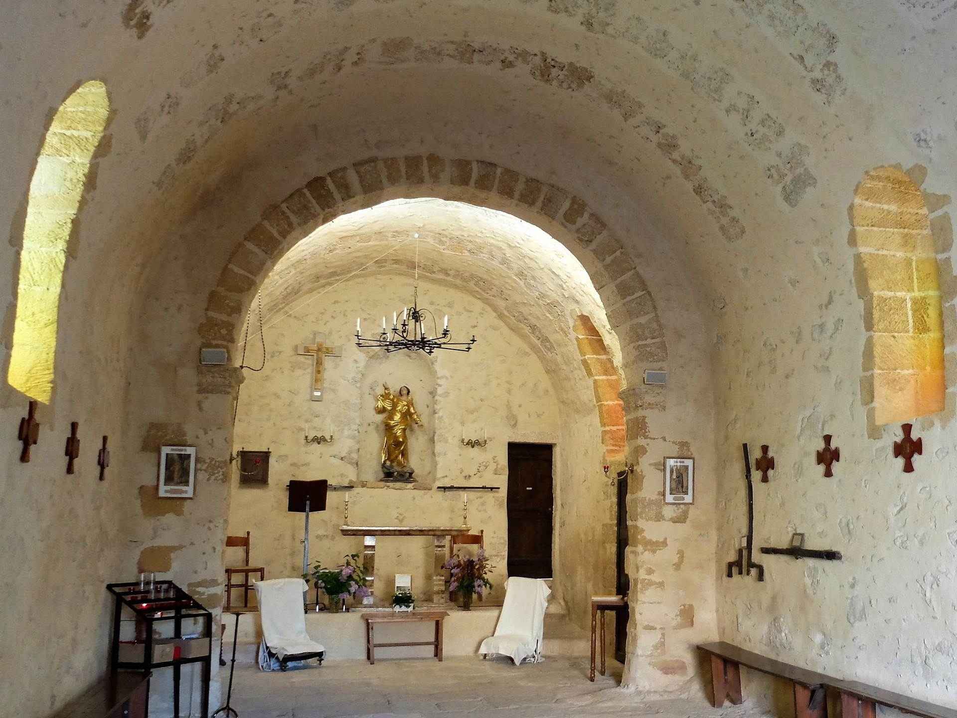 Prieuré Sainte-Victoire, Vauvenargues - photo 2