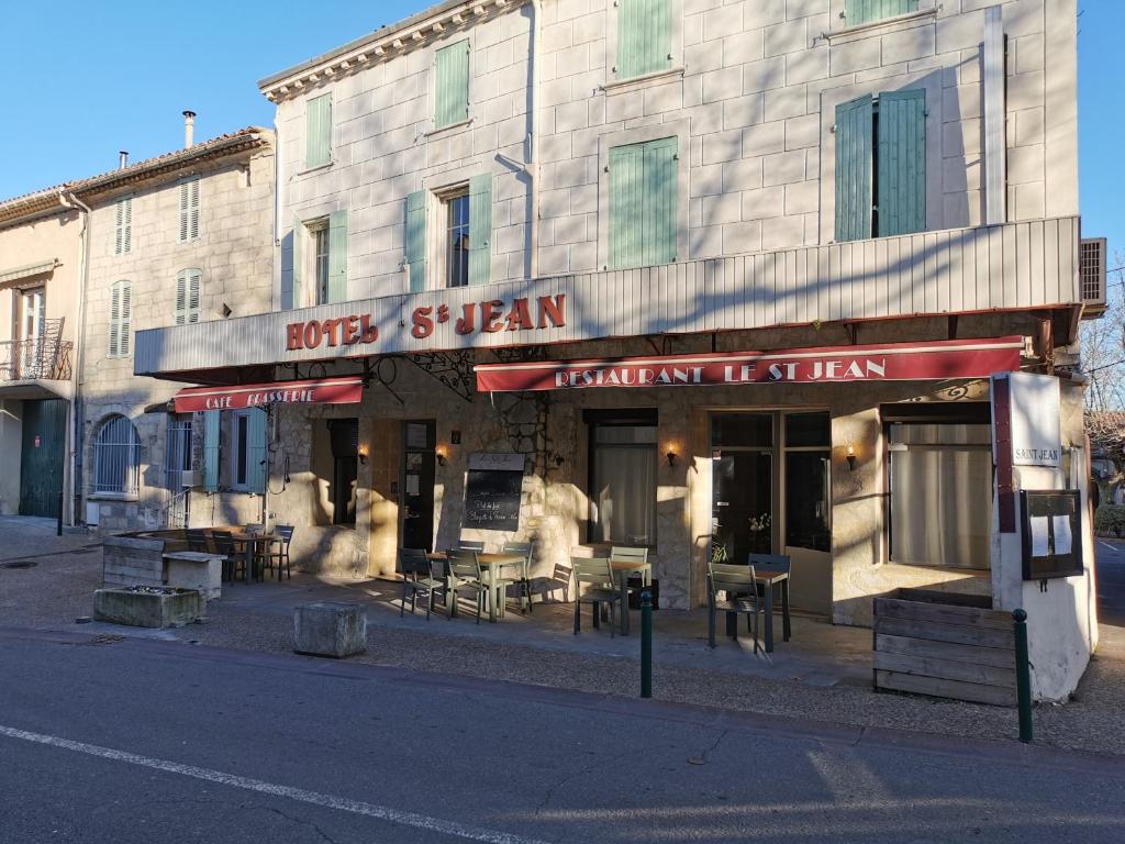 Hôtel Le Saint-Jean  France Provence-Alpes-Côte d'Azur Bouches-du-Rhône Barbentane 13570