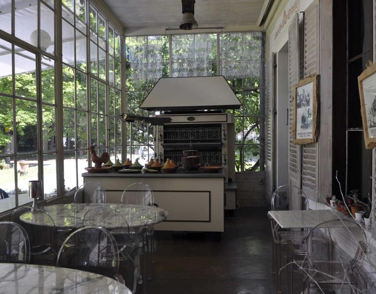 Faverges Hotel du Parc véranda