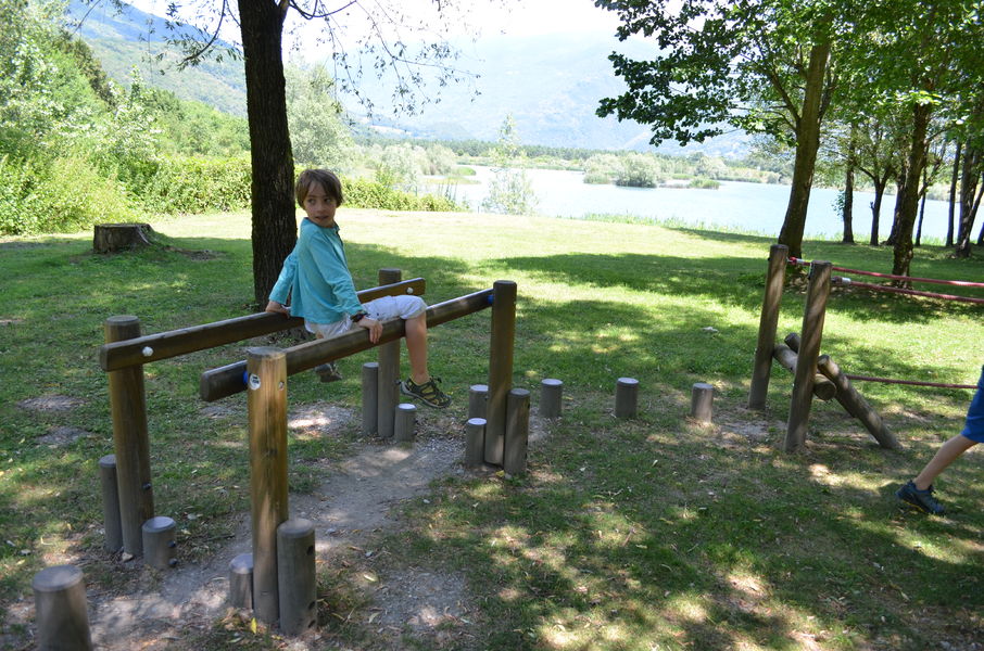 Jeux pour enfants au Lac des Hurtières