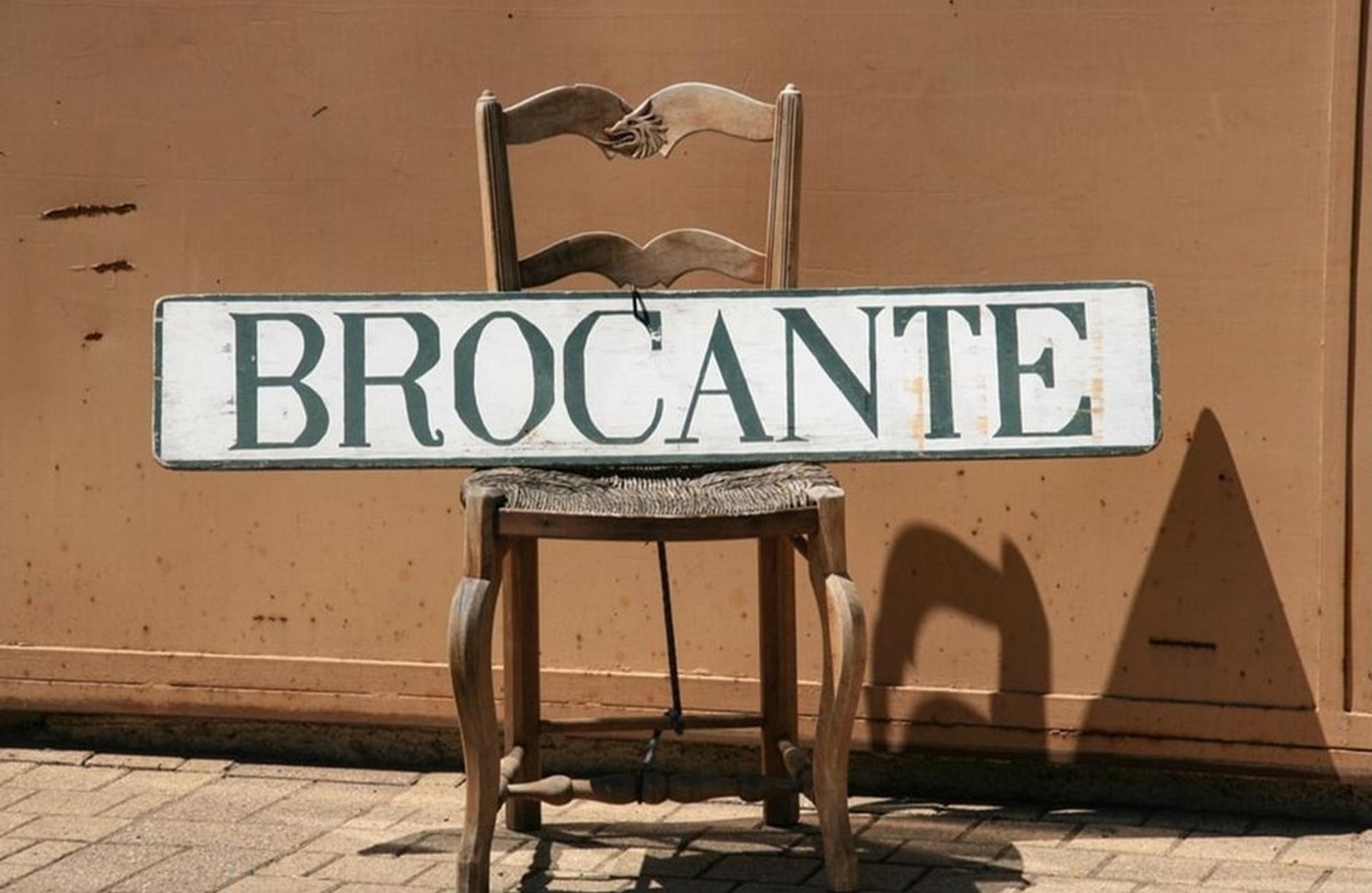 Brocante à Mouriès