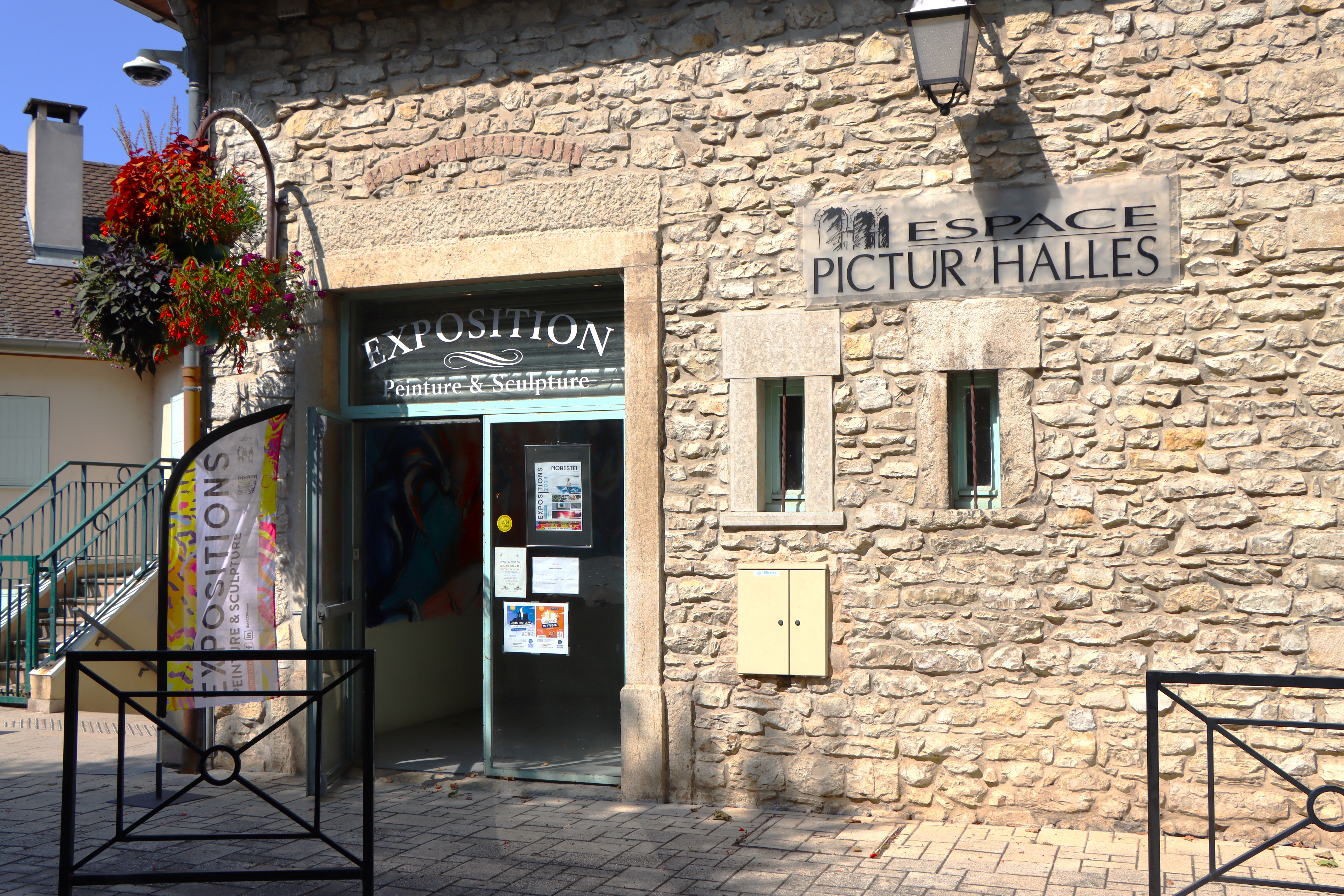 Espace Pictur'Halles - expositions - Morestel, cité des peintres - Balcons du Dauphiné - Nord-Isère - à moins d'une heure de Lyon