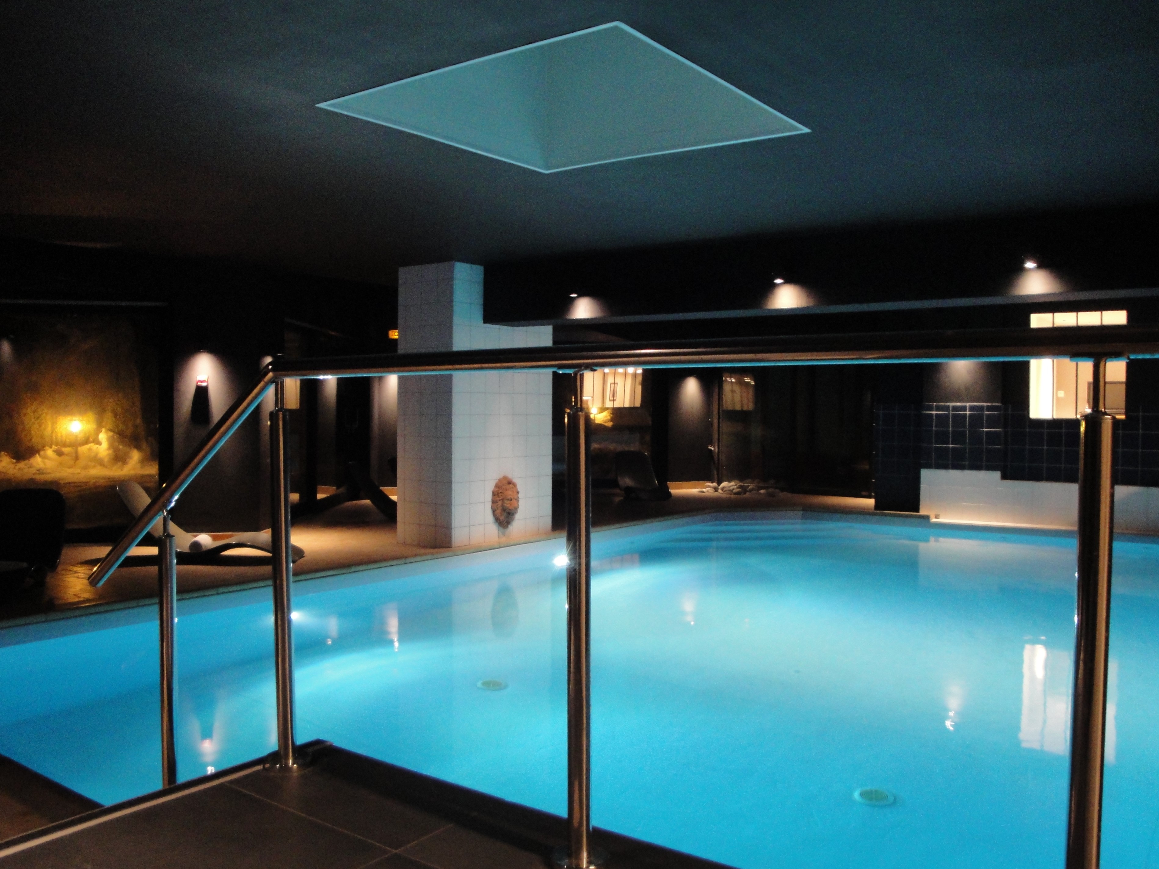 piscine-hotel-du-bois