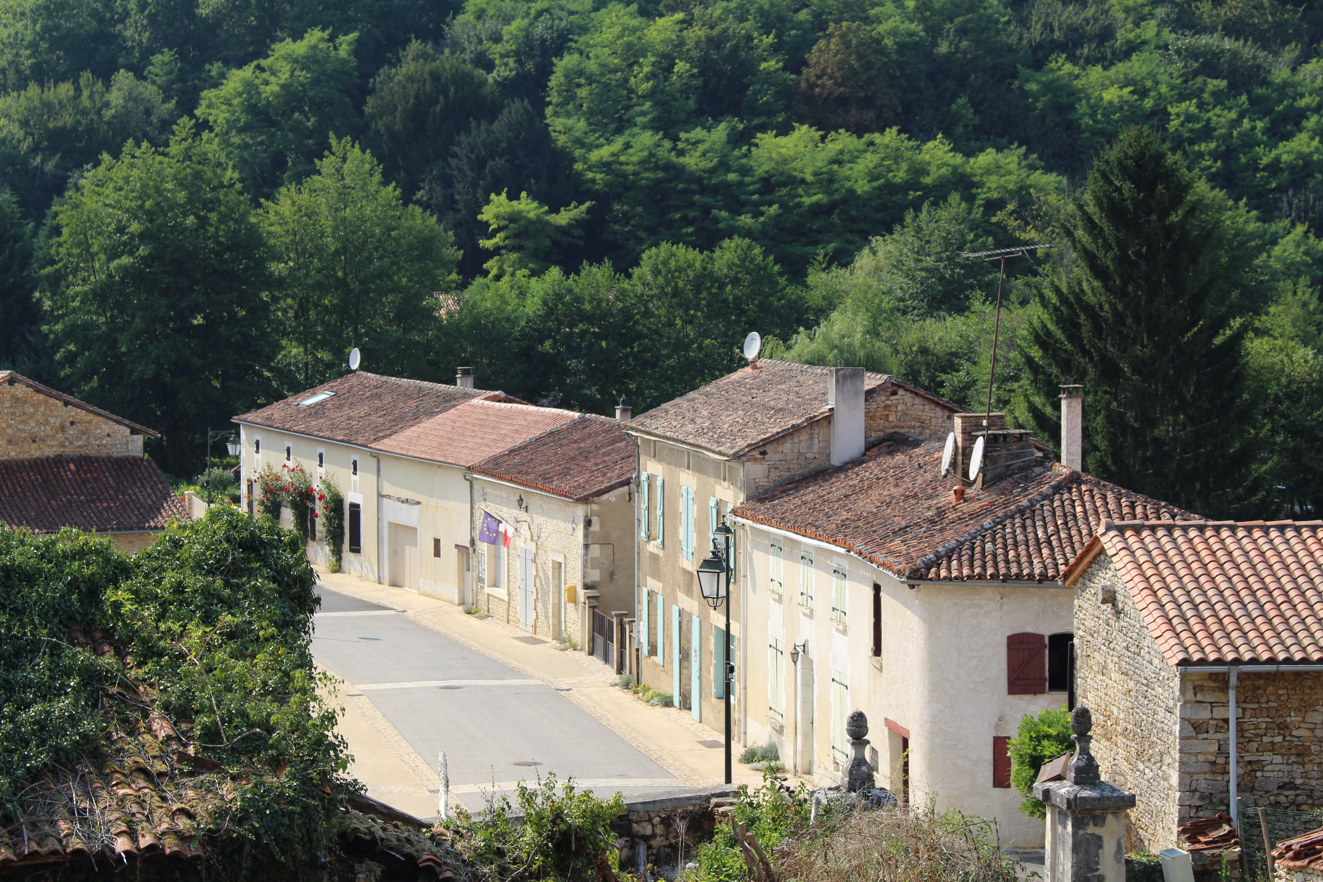 Saint-Mary sentier de Val de Bonnieure