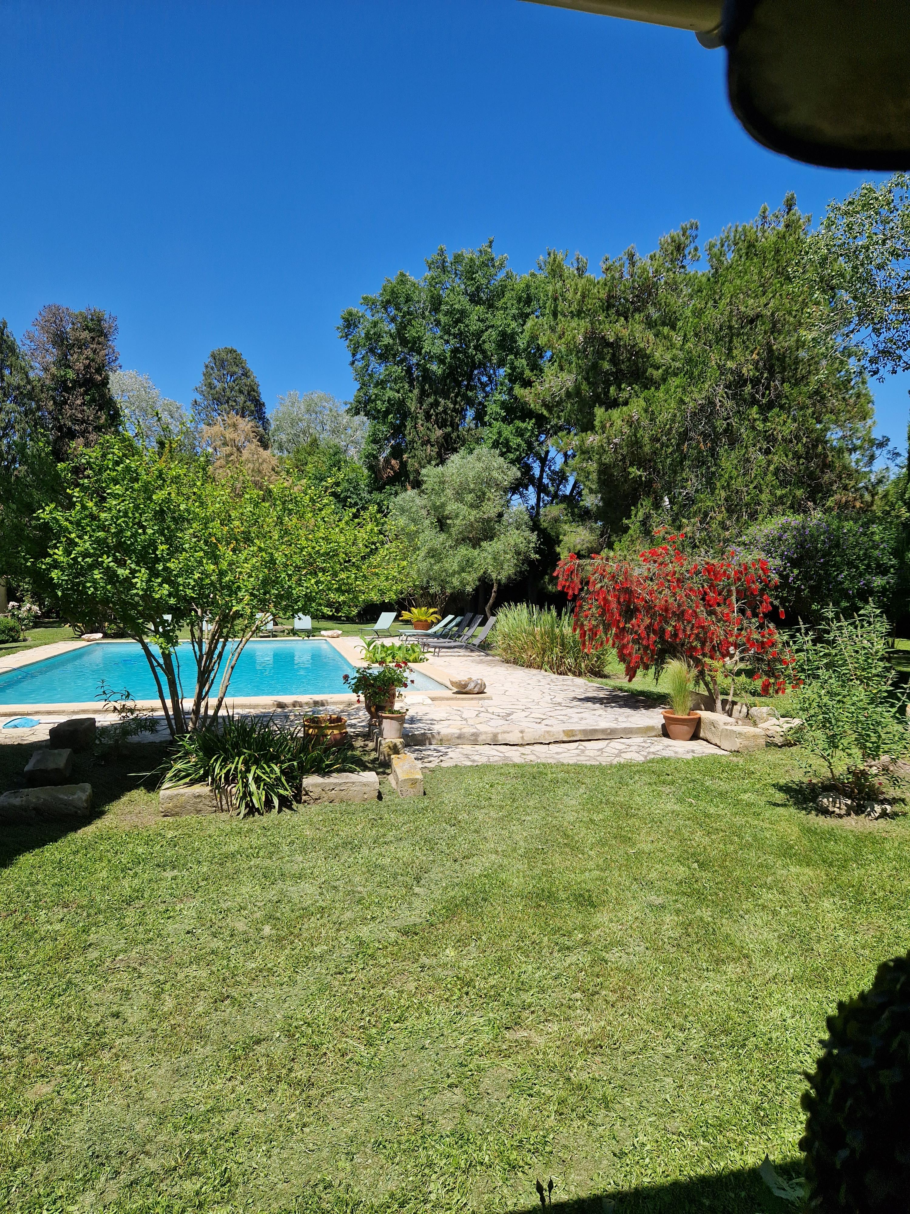 La Fenière, Arles - photo 16