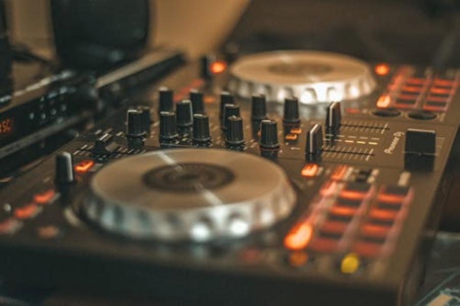 Soirée dansante par DJ Thomas