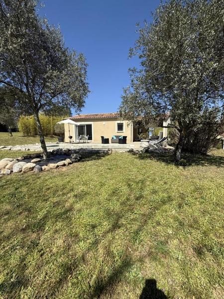 Villa indépendante avec piscine privée