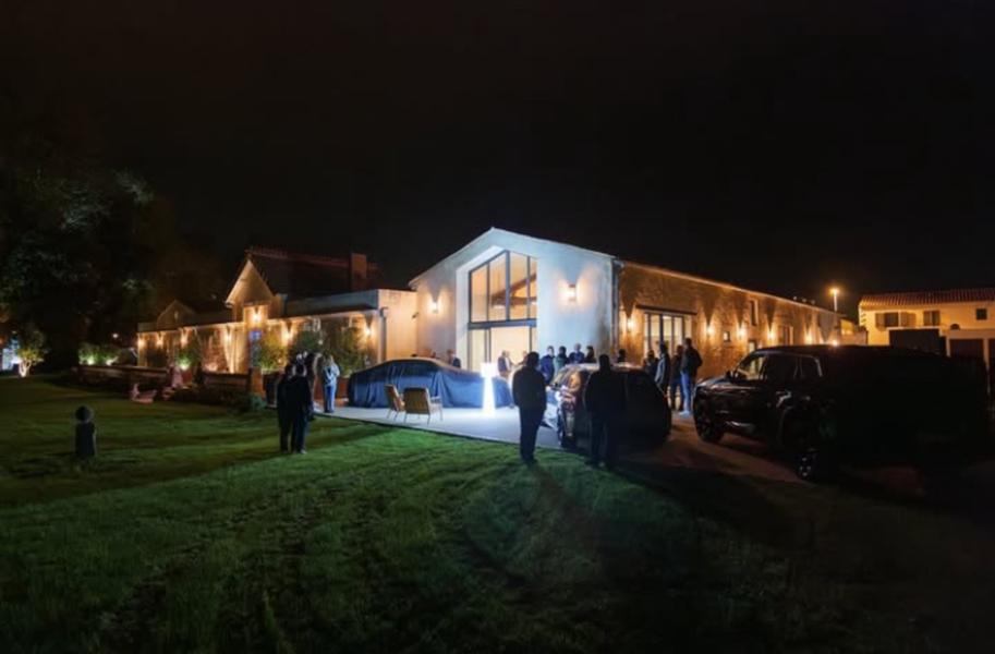Vue du logis de nuit