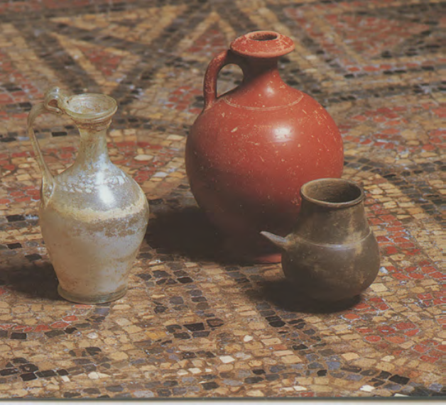 Les vestiges archéologiques dans les collections