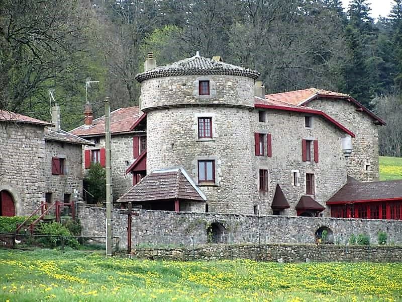 Le Perrier (Saint-Pierre-sur-Doux,Ardèche), Historic site a
