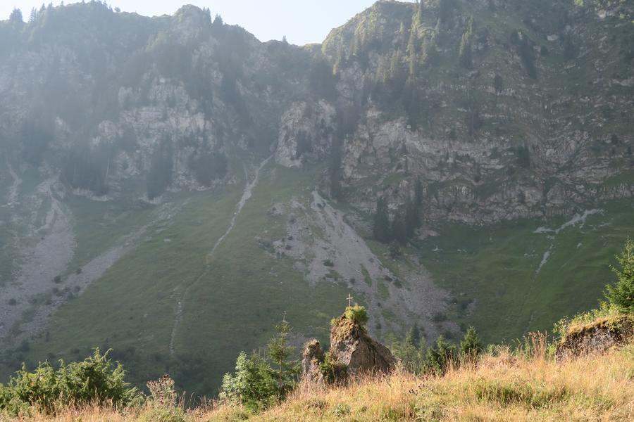 Randonnée pédestre : Au pied du Roc d'Enfer_Essert-Romand