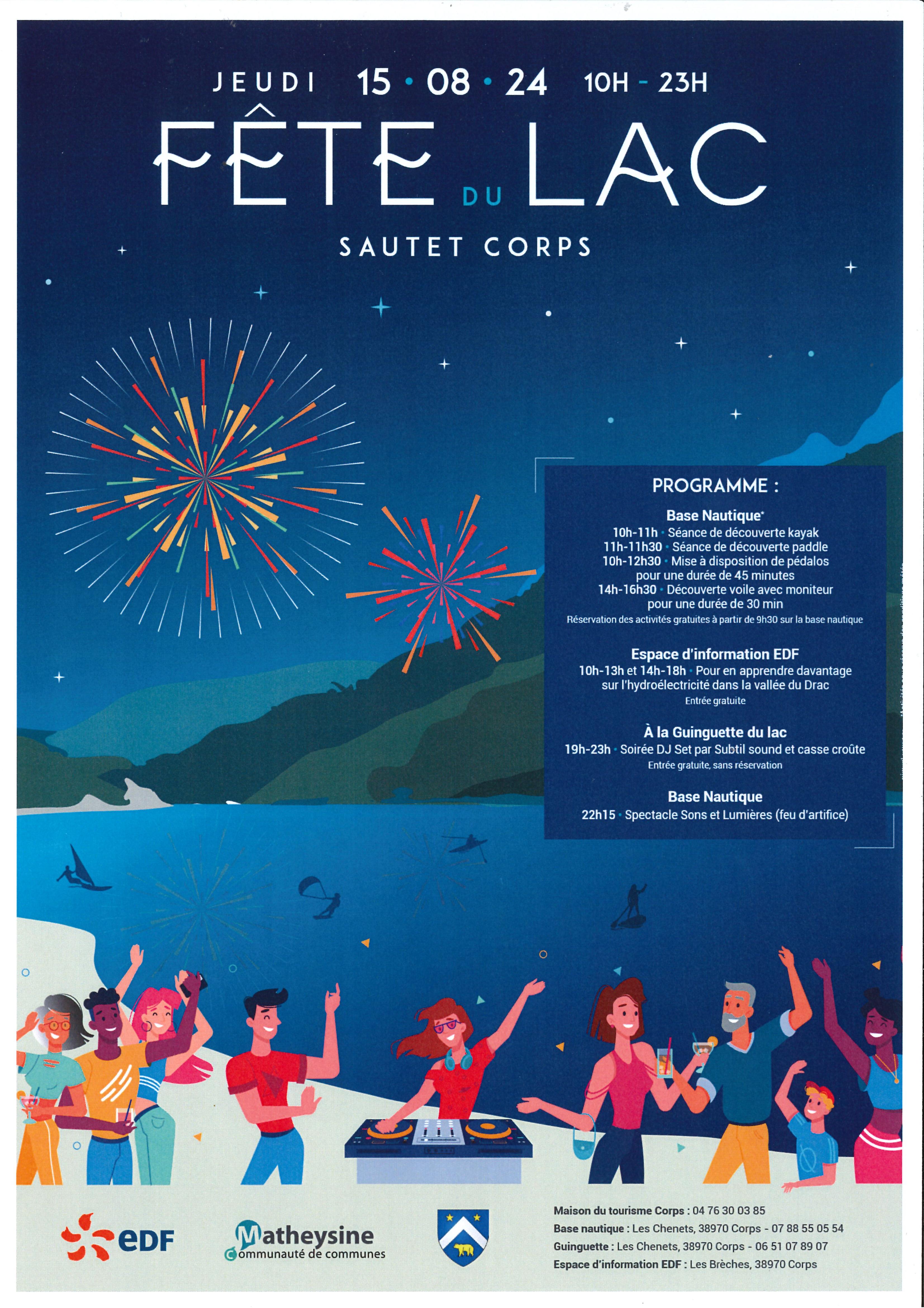 Affiche de la fête du lac du Sautet. On voit un lac en bleu, des personnes dansent au premier plan en bas de l'image et il y a des feux d'artifices dans le ciel étoilé.