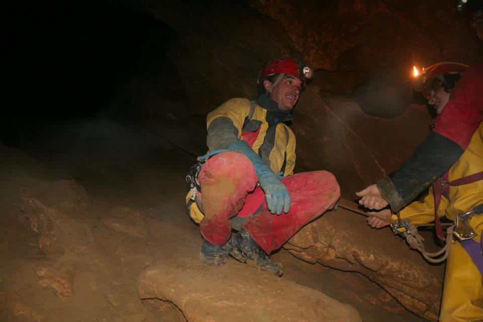 découvrez le monde souterrain avec un professionnel de la spéléologie : Vercors plein Air