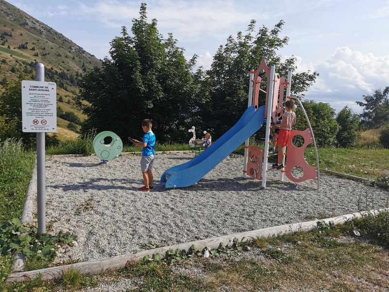 Aire de Jeux de St Honoré 1500