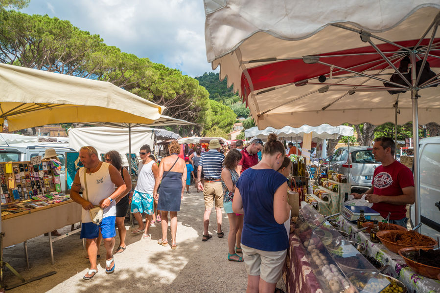 Petit marché alimentaire - Village