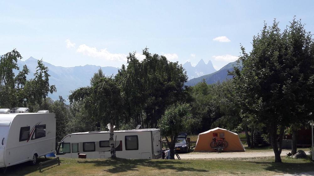 vue aiguilles d'arves