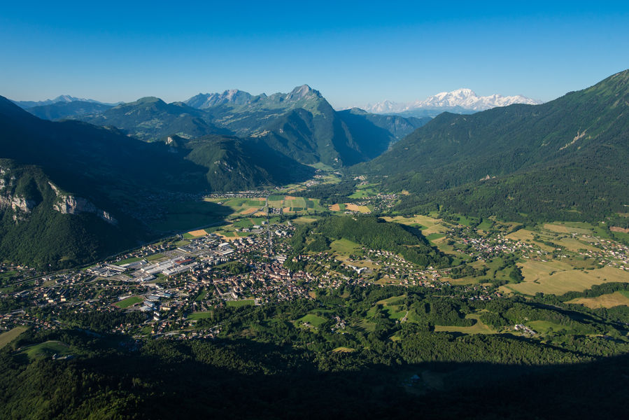 vue arerienne faverges Val de Chaise