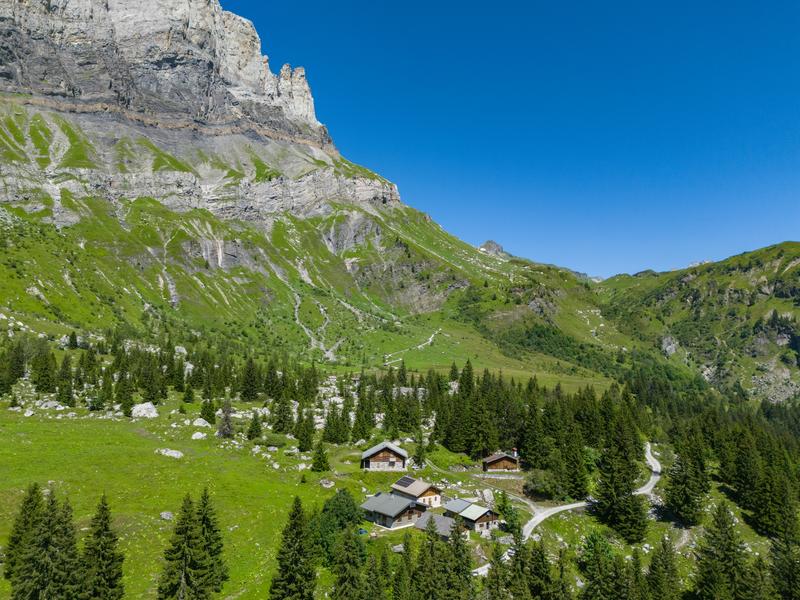 Refuge de Moëde Anterne par la piste_Passy