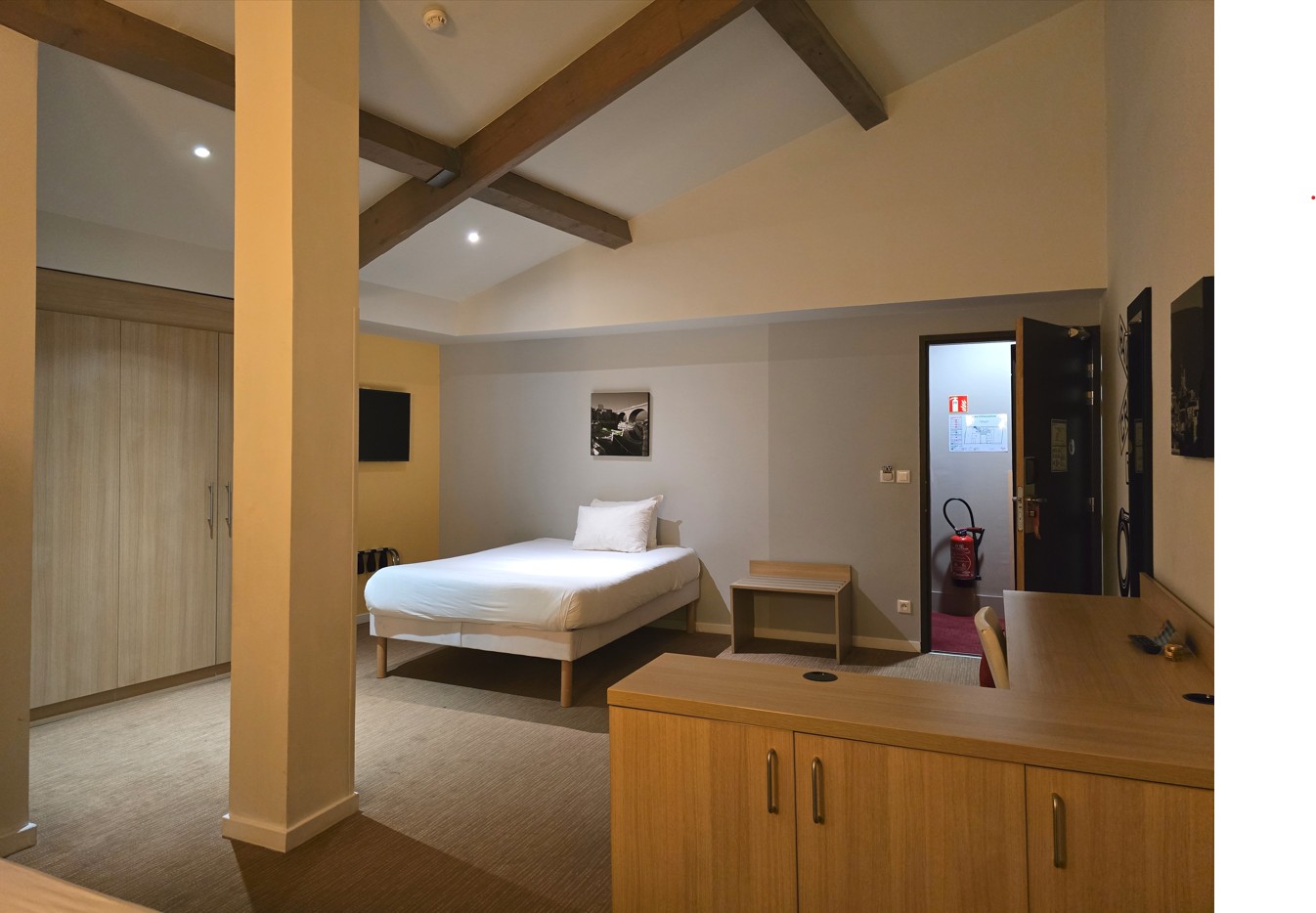 Ibis Styles Marseille gare Saint-Charles — photo 3