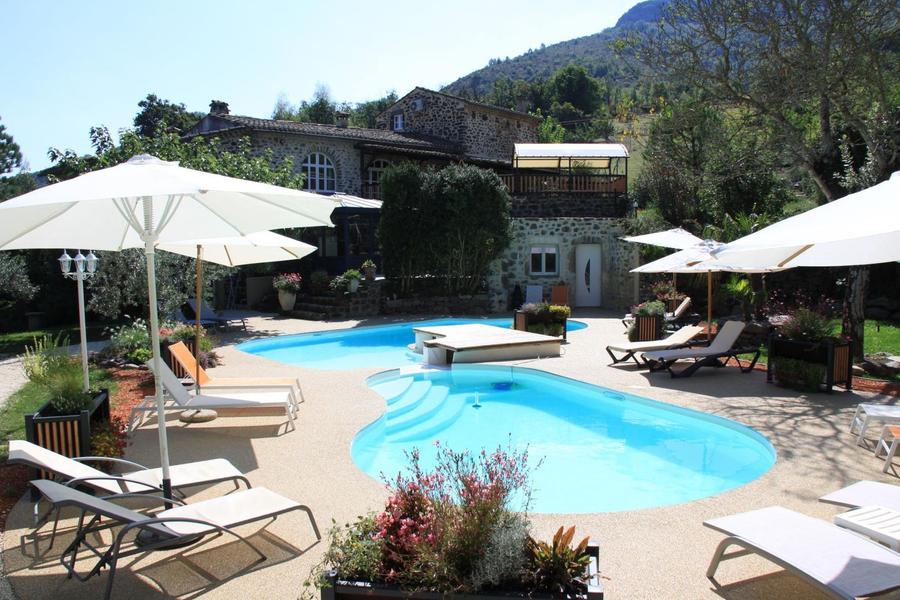 Piscine de La Ferme du Pic dAllier