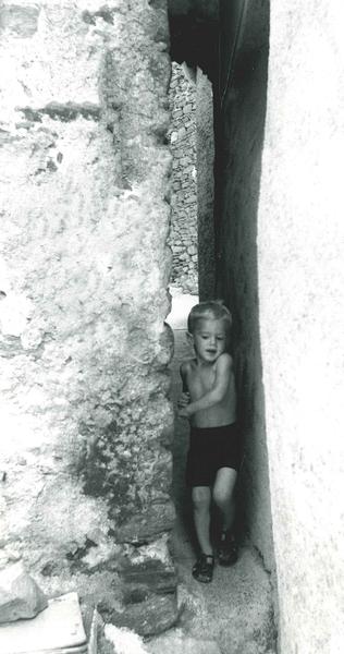 L'Androuno (la rue la plus étroite du monde)_Gassin