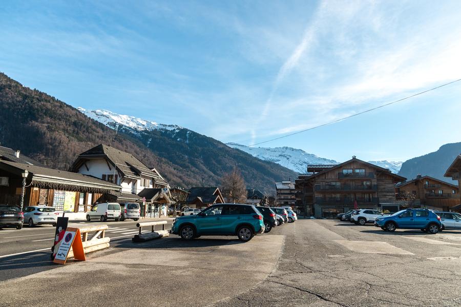 Parking de l'Office de Tourisme_Samoëns