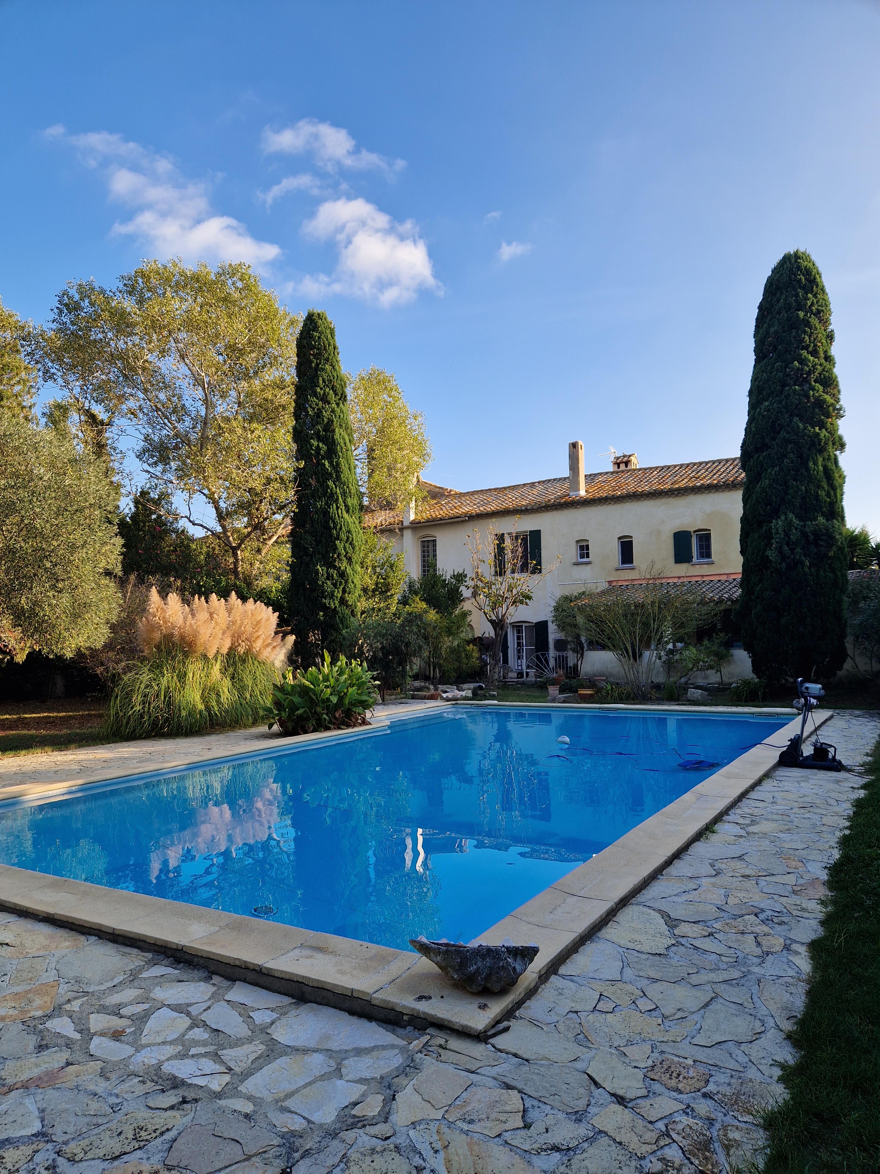 La Fenière, Arles - photo 8