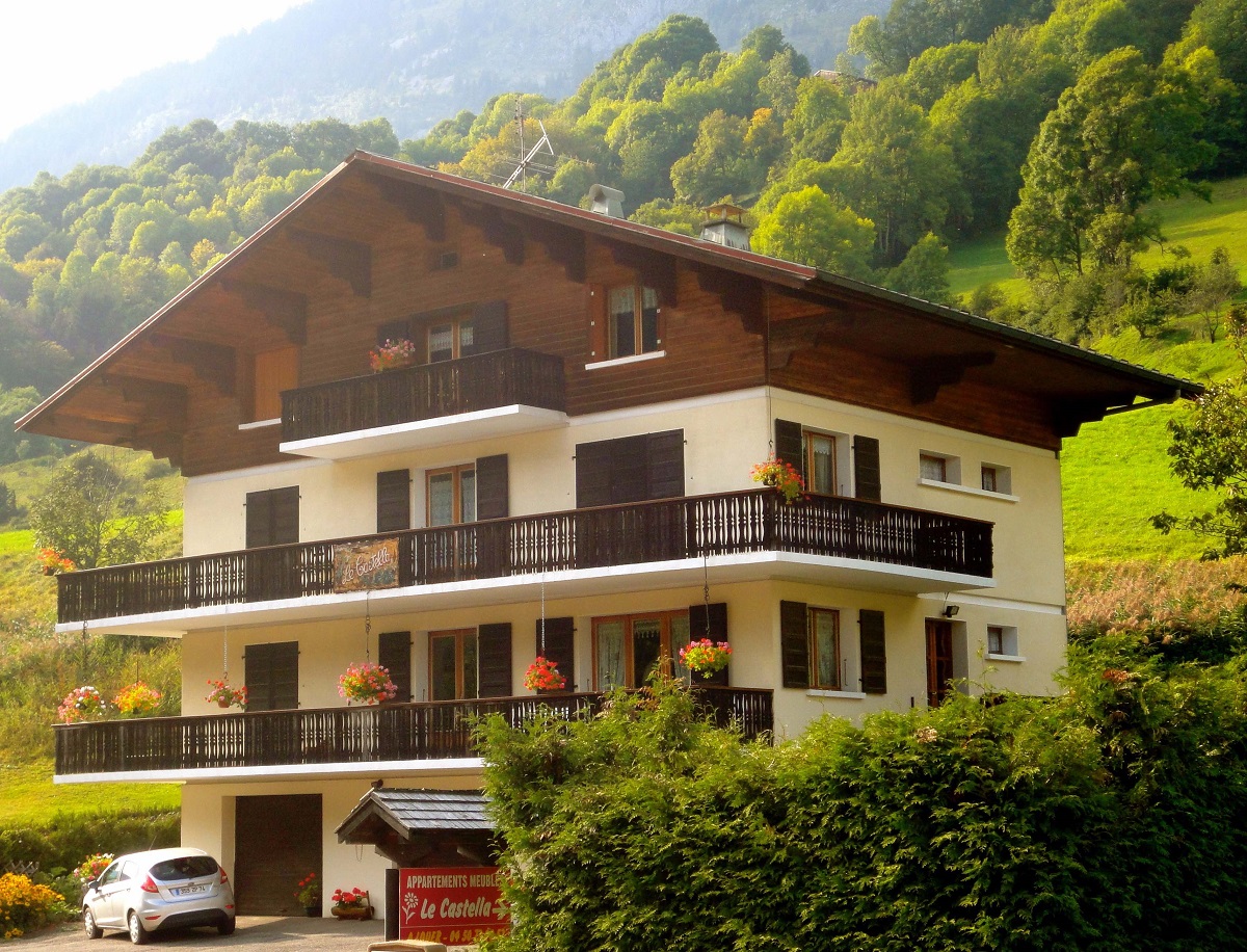 Appartment in chalet - 88m² - 4 bedrooms - Favre-Rochex Suzanne