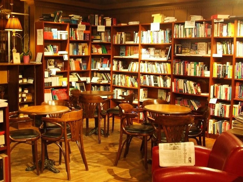 Book in Bar — photo 3