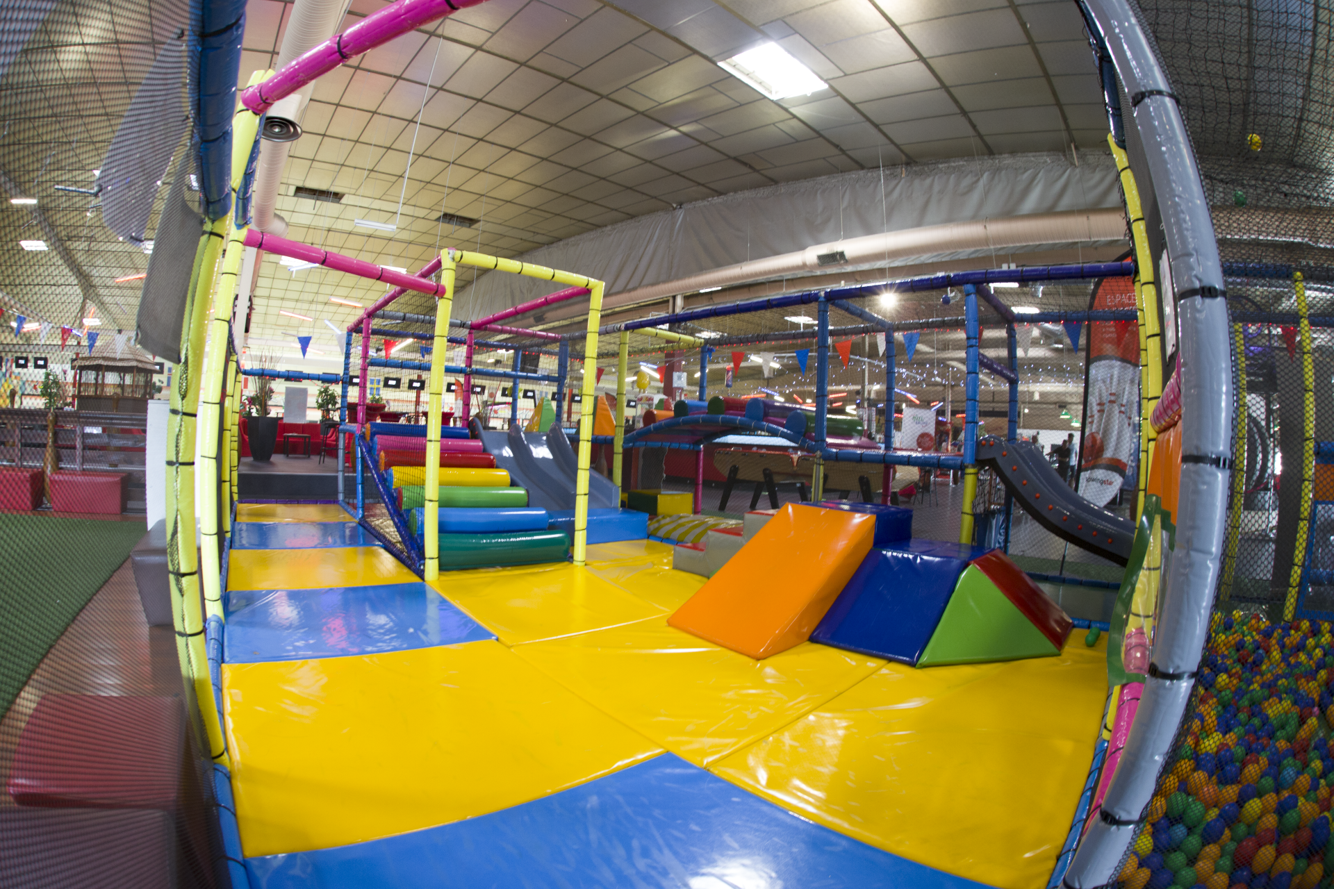 Striky Park by BowlingStar, Les Pennes-Mirabeau - photo 2