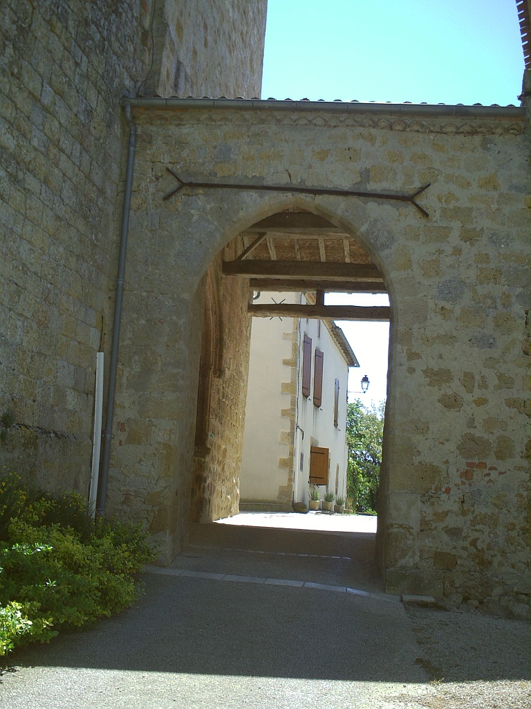 PORTE FORTIFIÉE