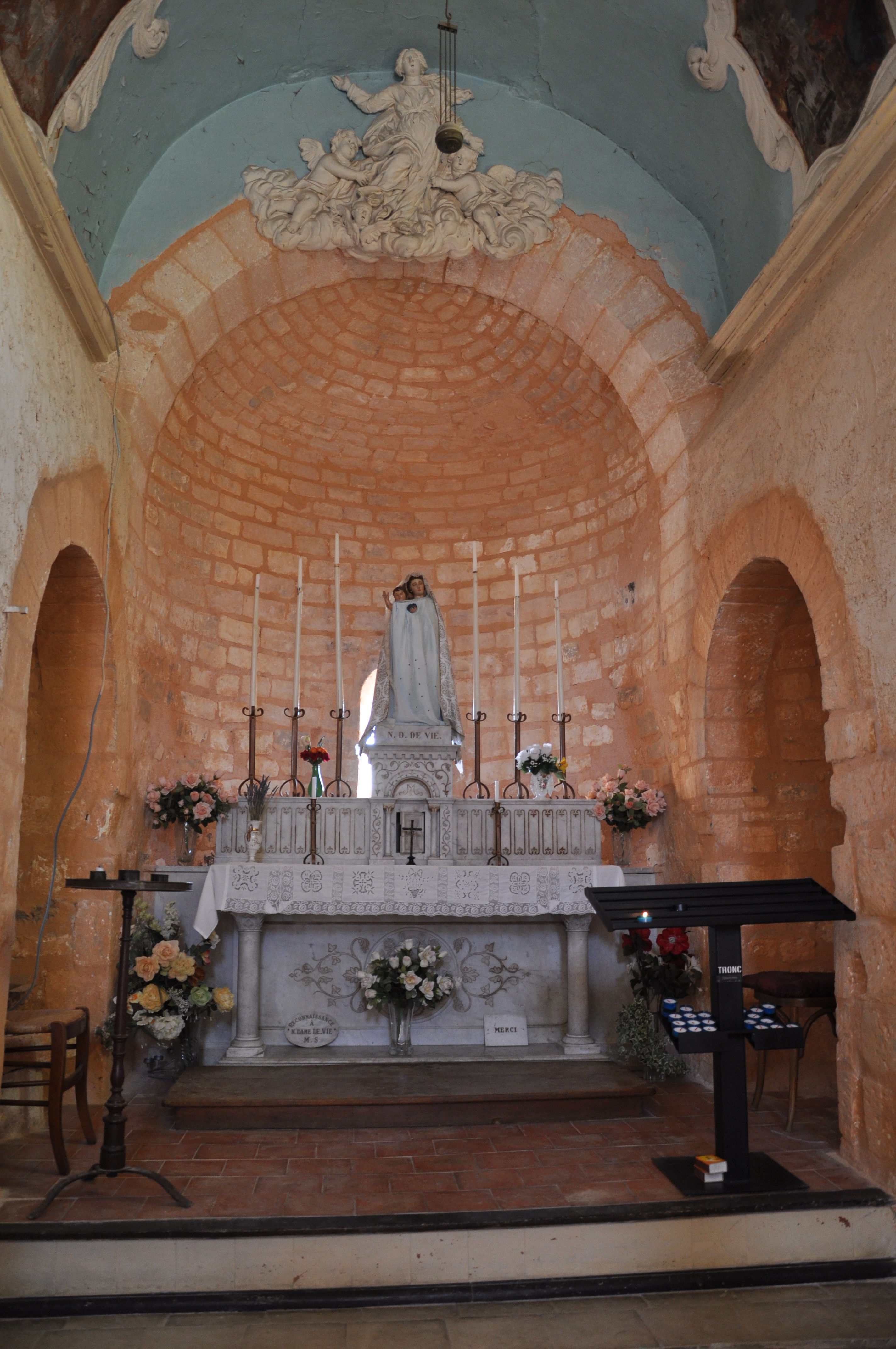 La Chapelle Notre-Dame-De-Vie