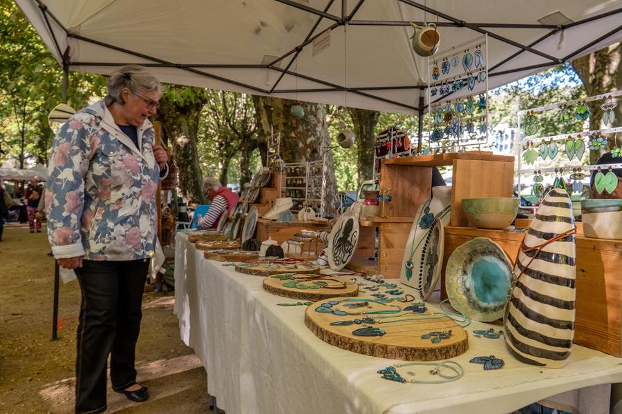 Marché des créateurs et producteurs