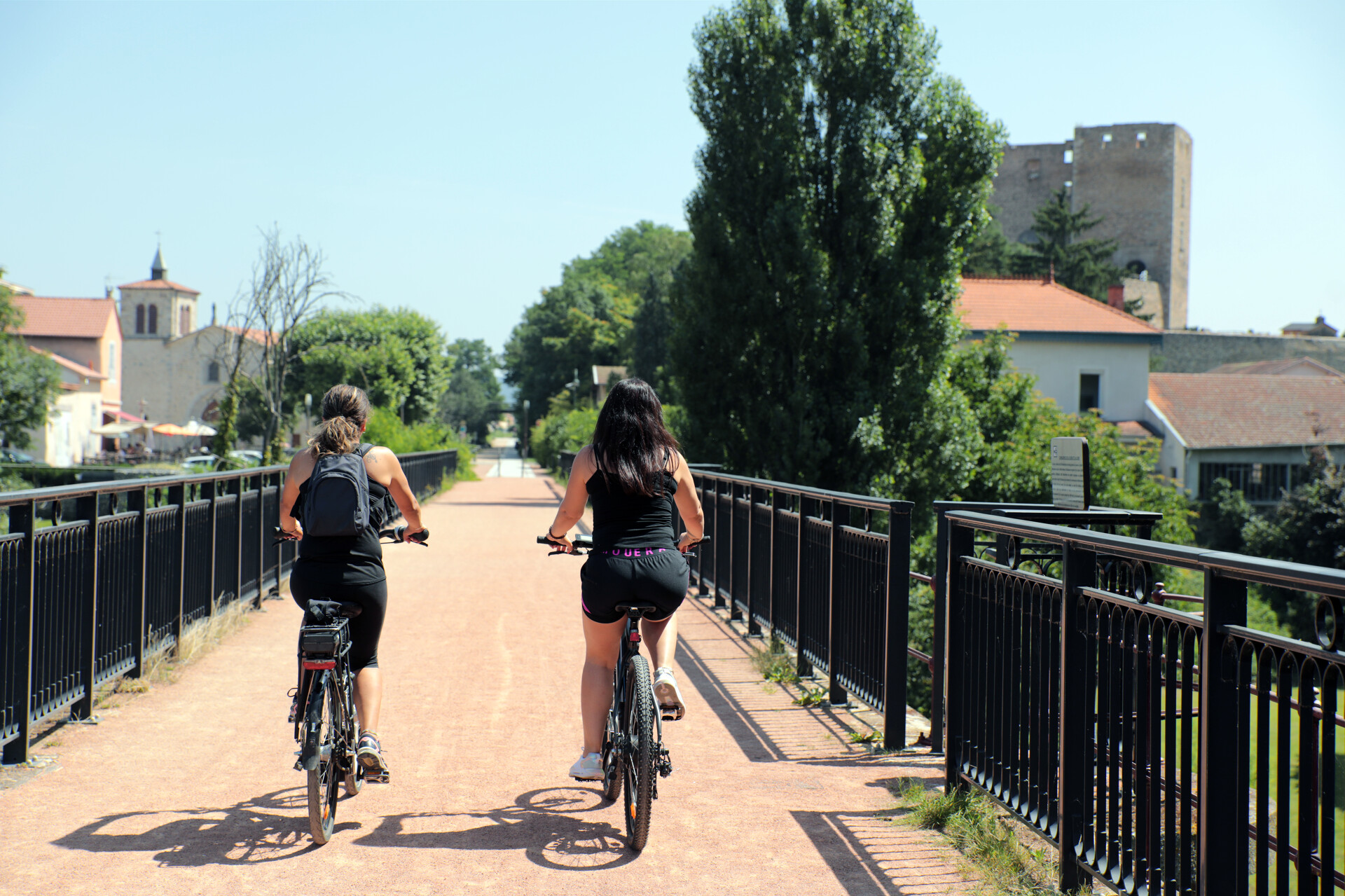 Balade à vélo électrique ... La Loire et son héritage