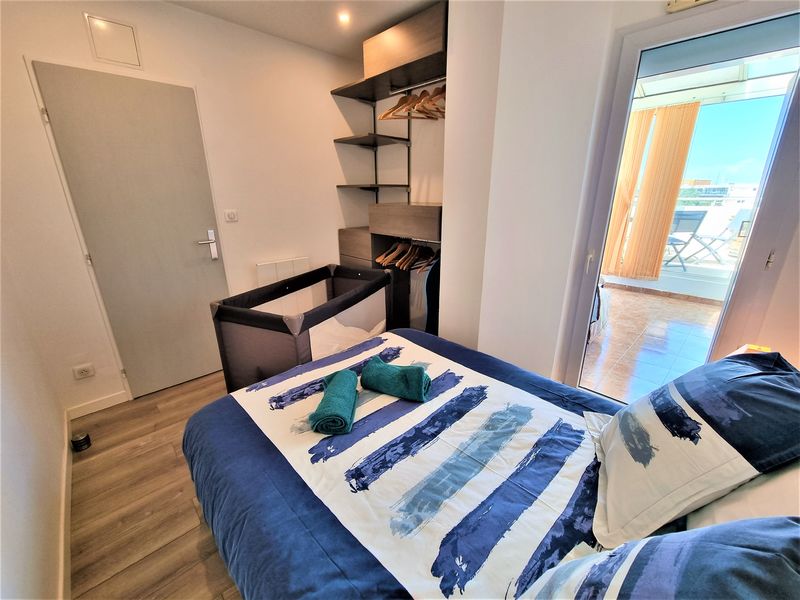 Chambre confort avec dressing et lit bébé