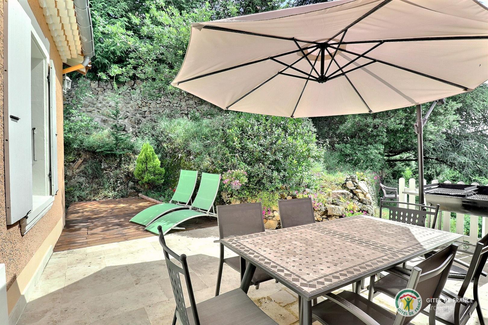 La terrasse du gîte Val'Vercors