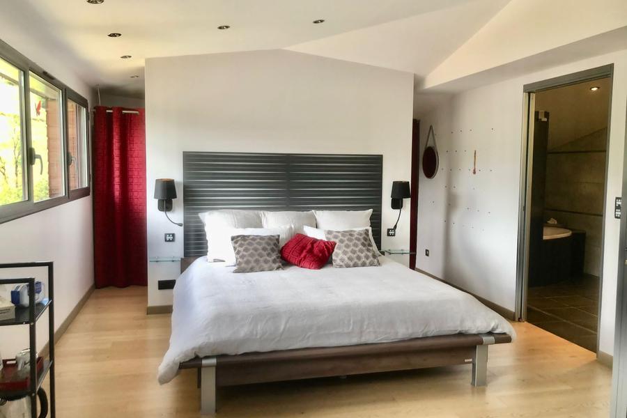 Chambre Cloé avec son lit king size