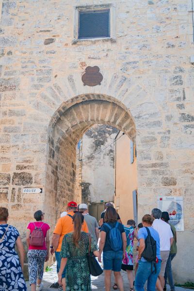 Visite commentée du vieux village de Sauzet suivie d'une dégustation_Sauzet